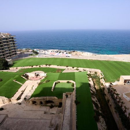Stunning 3-Bedroom Seaview Retreat In Fort Cambridge Sliema Eksteriør bilde