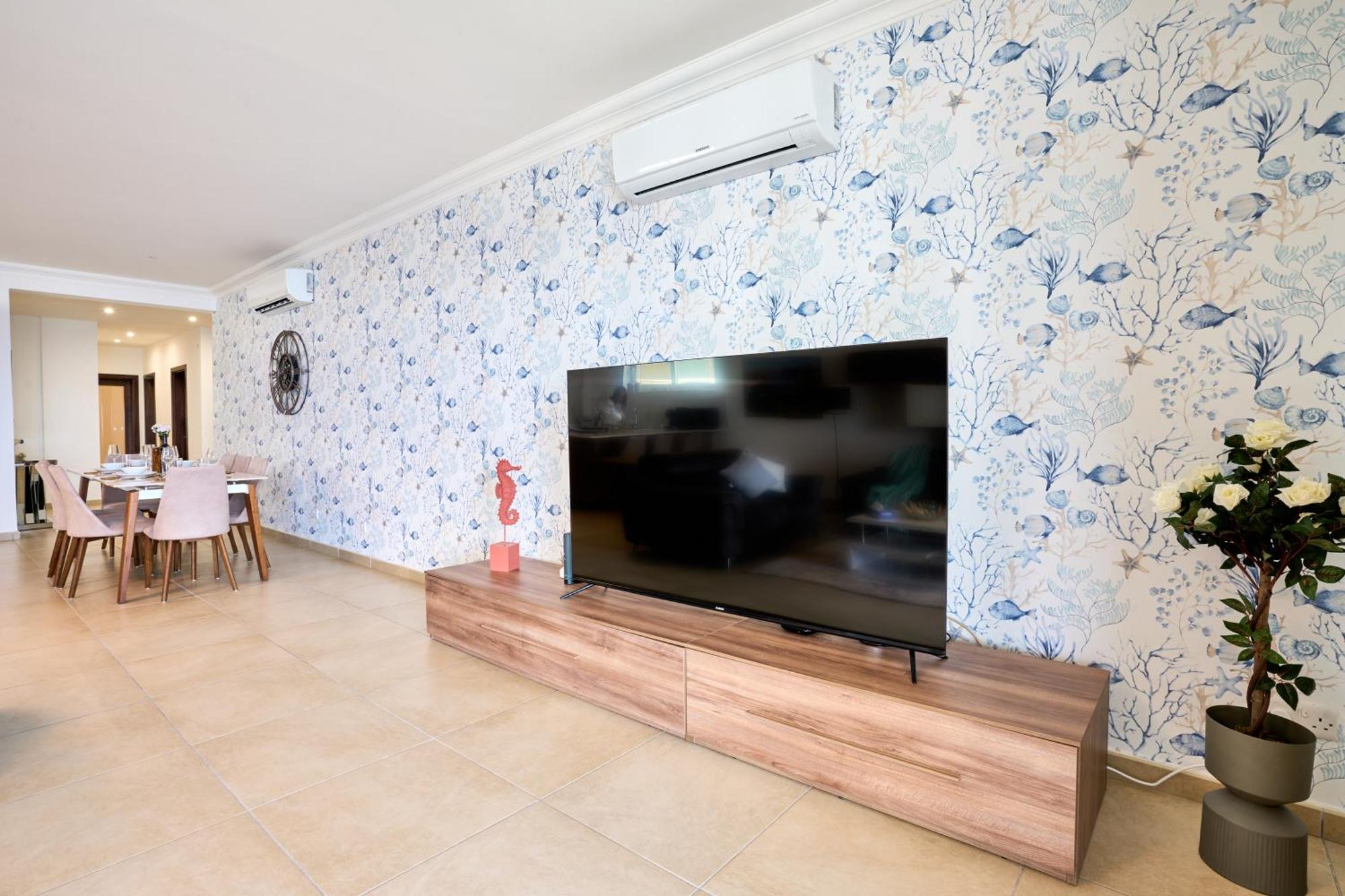 Stunning 3-Bedroom Seaview Retreat In Fort Cambridge Sliema Eksteriør bilde